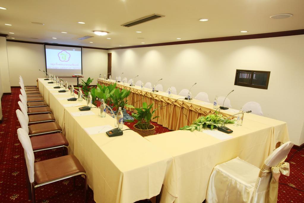 Thumrin Hotel Trang Ngoại thất bức ảnh