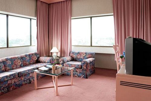 Thumrin Hotel Trang Ngoại thất bức ảnh